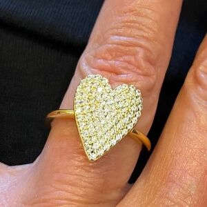 18k Yellow Gold Pave Heart Ring - Size 7